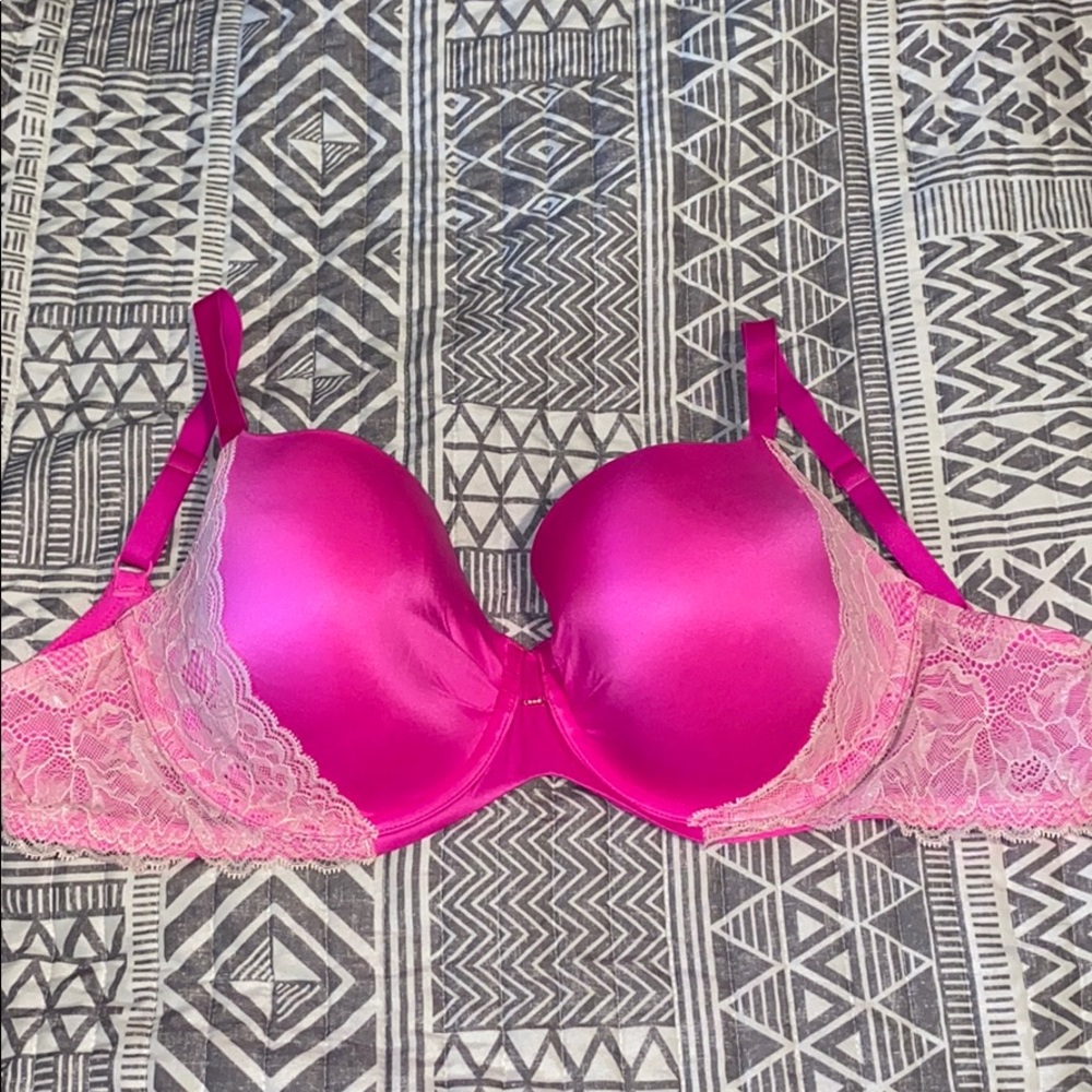 NWOT Hot pink VS Bra
